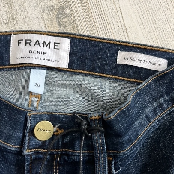 FRAME Le Skinny de Jeanne Cascade hem jeans size 26 NWT - Picture 5 of 10